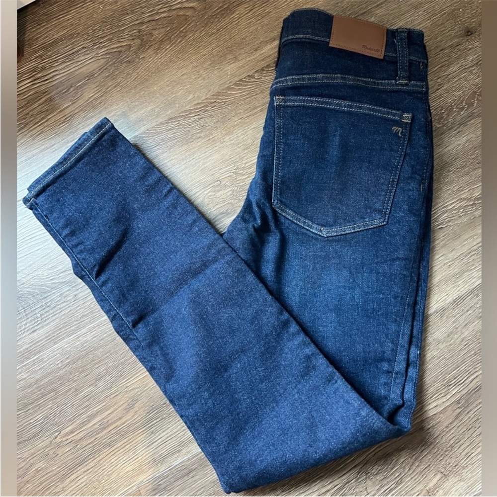 Madewell Dark Blue 9” Mid-Rise Skinny Jeans
